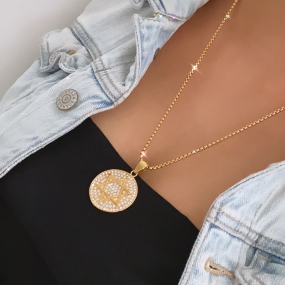 2/60 Divine star gold crystal necklace